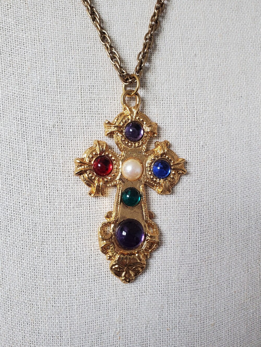 Vintage Etruscan Revival Gold Tone Cabochon Cross Pendant Necklace